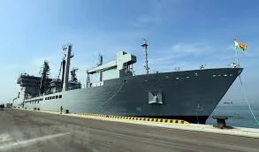 [VIDEO] Ba tàu hải quân Ấn Độ ở Cảng Tiên Sa