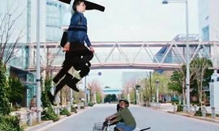 Ba lô giúp trải nghiệm cảm giác đi bộ trên không