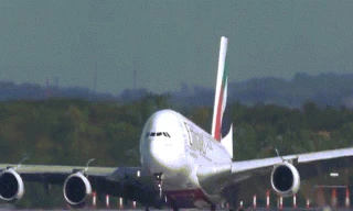 Nigeria: Máy bay đang hạ cánh thì cửa thoát hiểm biến mất