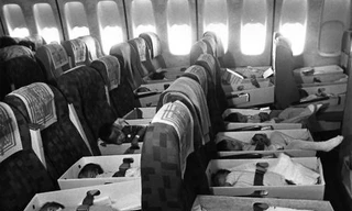 Nhìn lại thảm kịch máy bay không vận trẻ em Việt Nam sau 43 năm