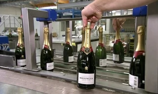 Xem dây chuyền sản xuất rượu champagne hảo hạng