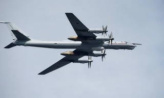 Máy bay ném bom chiến lược Tu-95 của Nga