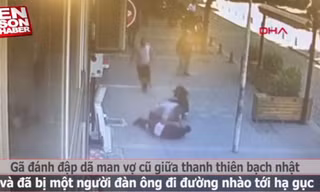 Đánh đập vợ cũ dã man trên phố, gã đàn ông vũ phu nhận bài học nhớ đời