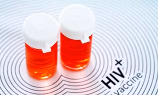 Thử nghiệm thành công vắc xin HIV trên người