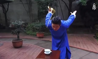 Nghệ thuật rót trà như võ kungfu của người Trung Quốc