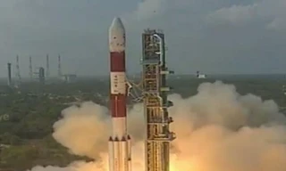 Trung Quốc phóng thành công hai vệ tinh bằng một tên lửa đẩy