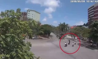 Xe máy ôm cua thất bại, đâm sầm gốc cây ở Hải Phòng