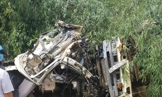 Tai nạn thảm khốc ở Lai Châu: Tài xế chết, ai sẽ bồi thường?