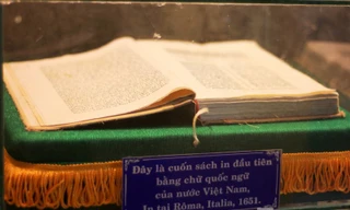 Trong hang động lưu giữ quyển sách Quốc ngữ đầu tiên
