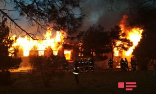 Hiện trường vụ cháy. Ảnh: Twitter