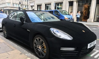 Tận thấy Porsche bọc nhung 'sang chảnh' trên phố London