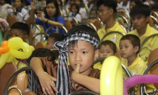 Trên 1.000 thiếu nhi có hoàn cảnh đặc biệt vui đón Trung thu 