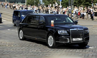 Siêu xe Kortezh của ông Putin lần đầu lăn bánh ở nước ngoài