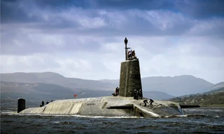 Tàu ngầm HMS Vigilant. Ảnh: Thomas McDonald