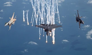 Ngắm dàn chiến đấu cơ khoe uy lực tại triển lãm hàng không Singapore