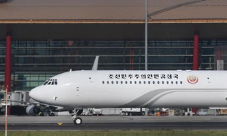 Ông Kim Jong-un lên chuyên cơ rời Bắc Kinh về nước