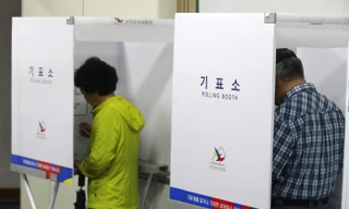 Công dân Hàn Quốc bắt đầu bỏ phiếu bầu Tổng thống