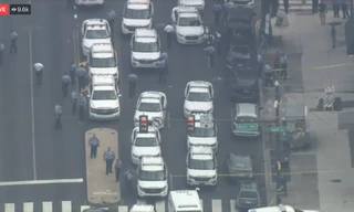 Cảnh sát phong tỏa hiện trường. Ảnh: Twitter