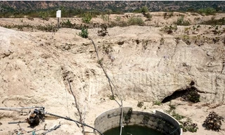 Khoan giếng tìm nước giữa lòng hồ