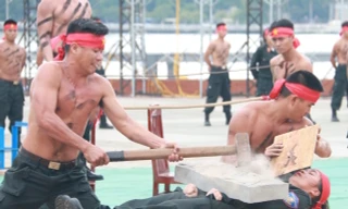 Những nữ cảnh sát 'mình đồng da sắt' tham gia bảo vệ APEC 