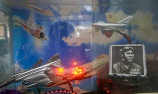 Những kỷ vật thân thuộc của anh hùng phi công Nguyễn Văn Bảy