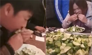 Người đàn ông bình thản ăn 117 lát chanh, lĩnh thưởng 18 triệu đồng