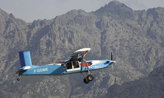 Máy bay cùng loại với phi cơ mất tích. Ảnh: Daily Mail