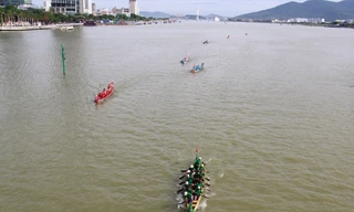 Cuộc đua không còn cổ vũ tinh thần hăng say lao động, đánh bắt cho ngư dân các địa phương ven biển. Ảnh: Thanh Trần. 