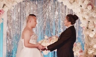 Sợ lộ béo, cô dâu đòi mặc vest để chú rể... mặc váy