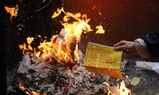 Làm lễ hóa vàng mồng 3 Tết thế nào cho 'chuẩn'?