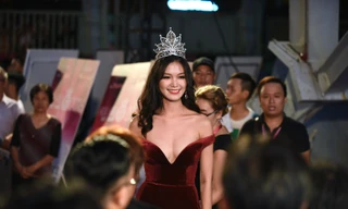 Dàn sao lộng lẫy tới dự đêm Chung kết HHVN 2016