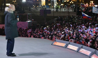 Tổng thống Nga Vladimir Putin cảm ơn người dân Moscow vì chiến thắng áp đảo tại cuộc bầu cử hôm 18/3. Ảnh: Sputnik