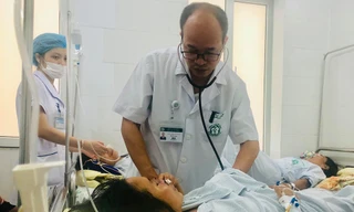 Điều trị cho bệnh nhân bị Whitmore ở Bệnh viện Bạch Mai, Hà Nội