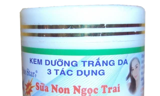 Sản phấm Kem dưỡng trắng da 3 tác dụng sữa non ngọc trai của Công ty mỹ phẩm Thịnh Phát