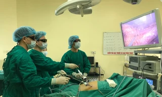 Một ca phẫu thuật ung thư đường tiêu hóa do các bác sĩ Khoa Ngoại bụng 1- Bệnh viện K thực hiện.