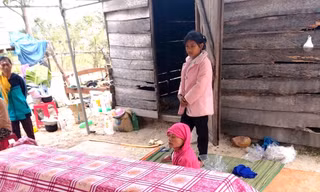 Đi gùi nước, 3 em nhỏ chết đuối thương tâm