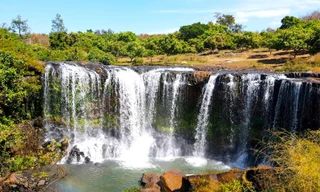 Mãn nhãn trước vẻ đẹp thác Mơ trên cao nguyên