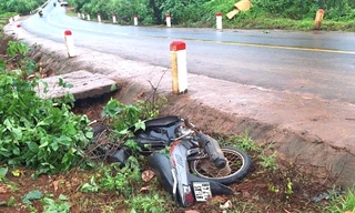 Hai thiếu nữ tử vong bên vệ đường