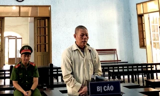 Tuyên án người đàn ông đổ xăng đốt 'vợ hờ'