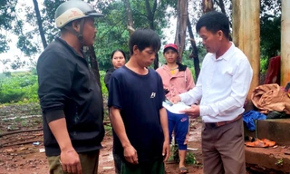 Trú mưa trong chòi rẫy, 2 thanh niên bị sét đánh tử vong