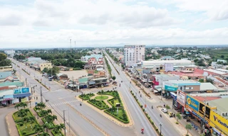 Cả huyện bị cắt nước do công ty cấp nước 'không biết' tiền dân đóng đi đâu