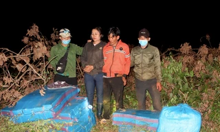 Mật phục bắt vụ mua bán gần 400kg pháo lậu qua biên giới 