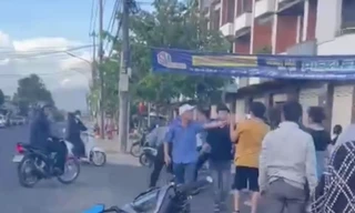  Triệu tập 7 người liên quan vụ 3 người đàn ông lớn tuổi bị vây đánh