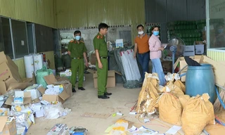 Bóc gỡ đường dây làm giả thuốc diệt cỏ quy mô lớn