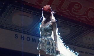 Rosé lần đầu thổ lộ tình cảm bằng lời với chiếc váy gần 300 triệu đồng của NTK Công Trí 