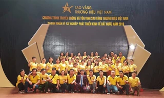 Dù không có bất cứ hoạt động sản xuất, kinh doanh gì, Tập đoàn Gold Time vẫn được vinh danh Top 10 Sao Vàng thương hiệu Việt – Doanh nhân vì sự phát triển của đất nước năm 2019