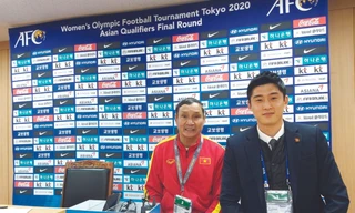 HLV Mai Đức Chung tại cuộc họp báo sau trận đấu