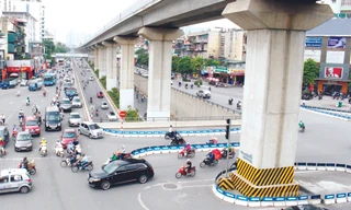  Ðường Nguyễn Trãi - Trần Phú (Hà Ðông) vừa được Sở GTVT cải tạo, tổ chức lại giao thông đồng bộ Ảnh: T.Ðảng