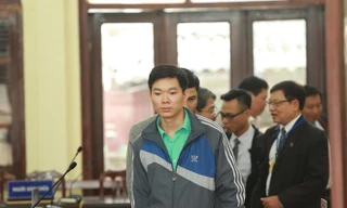 Bị cáo Hoàng Công Lương tại tòa