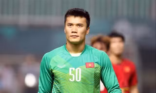  Thủ môn Bùi Tiến Dũng
